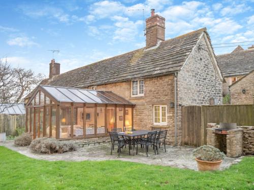 Isle of Purbeck House | 3 Bed in Isle of Purbeck IC002