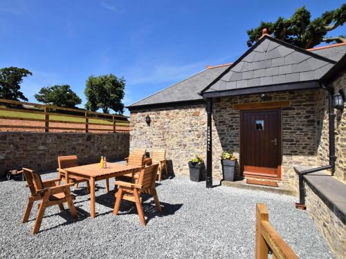 Launceston House | 3 Bed in Launceston 57287