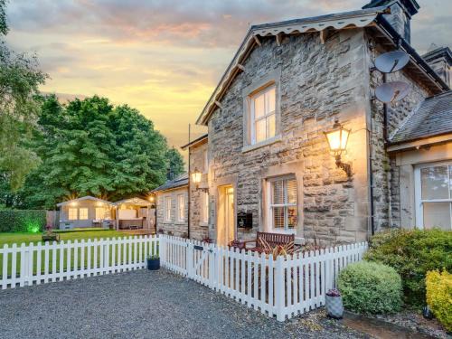 Preston-under-Scar House | 3 Bed in Leyburn G0133