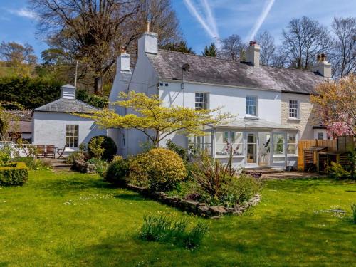 Llanfihangel Tal-y-llyn House | 3 Bed in Llangorse BN331