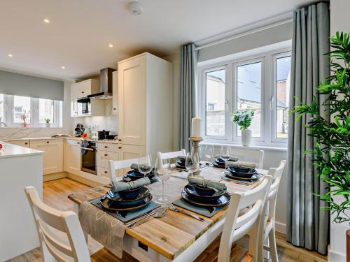 West Lulworth House | 3 Bed in Lulworth Cove 91200