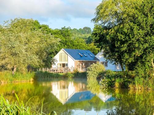 Llawhaden House | 3 bed in Narberth 36799