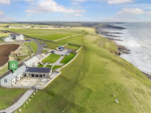 Southerndown House | 3 Bed in Ogmore-by-Sea 86494