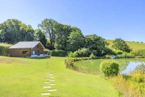 Brayford House | 3 Bed in South Molton oc-k32694