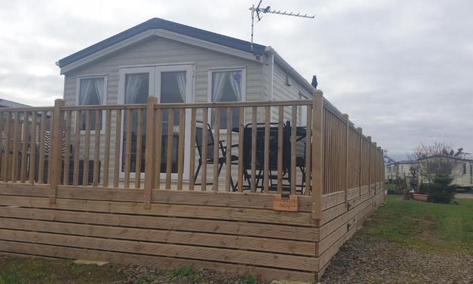 Crowle House | 3 Bed New Lodge - 7 Lakes Country Park DN17