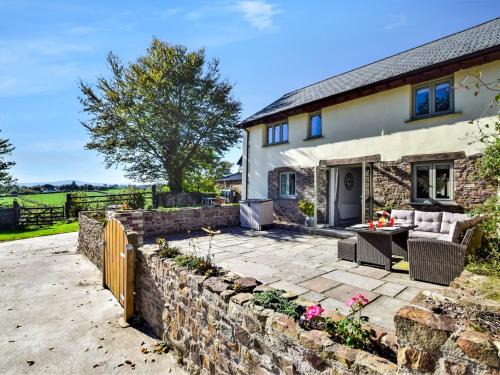 Broadwoodkelly House | 3 bed property in Winkleigh 66041