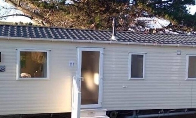 Newquay Ski Chalet | 3 bed static caravan in Newquay 5 mins from Beach