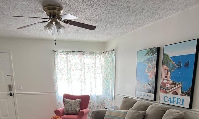 Tallahassee Apartment | 3 bedroom 2 bath, minutes to campuses and Capital