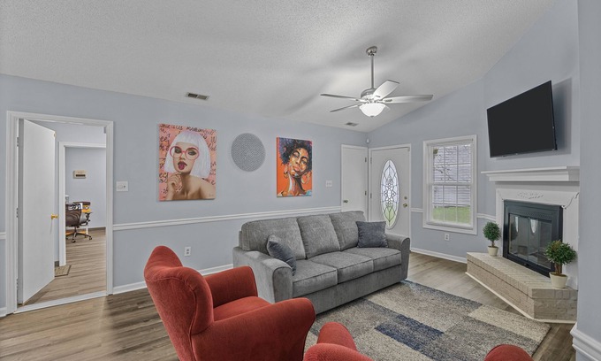 New Bern House | 3 bedroom, 2 bath Paradise Awaits