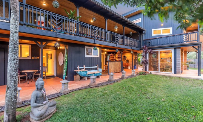 Paia House | 3 Bedroom 3.5 Bathroom Ocean View House. A Short Walk To Paia Town & Beaches!