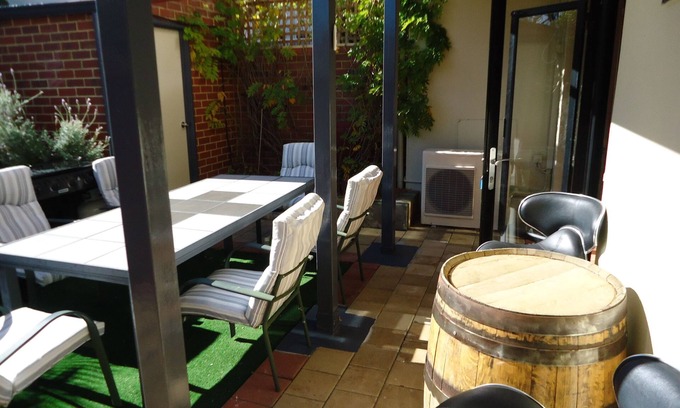 Beaconsfield Villa | 3 Bedroom, 3 Bathroom Super Spacious Villa In Fremantle