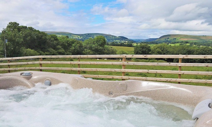 Disserth Cottage | 3 bedroom accommodation in Howey, near Llandrindod Wells