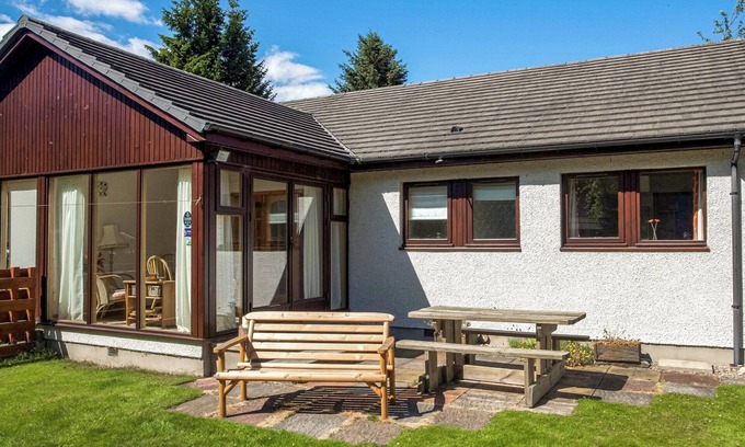 Boat of Garten Cottage | 3 bedroom accommodation in Boat of Garten, near Aviemore