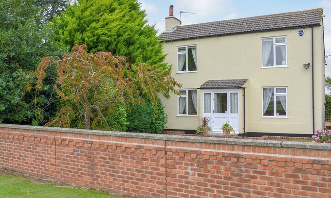 Boston Cottage | 3 bedroom accommodation in Tumby Woodside