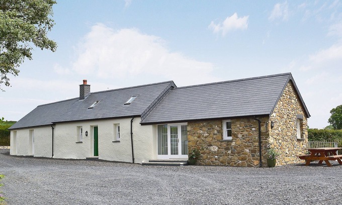 Letterston Cottage | 3 bedroom accommodation in Letterston, near Fishguard