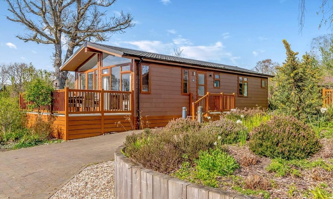 Holton Heath Ski Chalet | 3 bedroom accommodation in Holton Heath