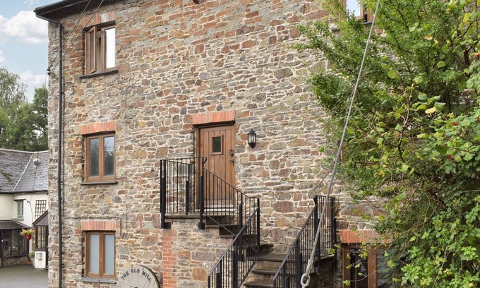 South Molton Cottage | 3 bedroom accommodation in Bish Mill, near South Molton