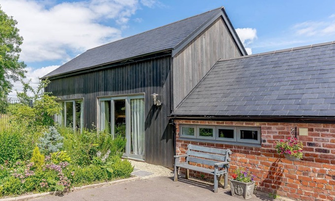 Ross-on-Wye Cottage | 3 bedroom accommodation in Whitchurch, near Monmouth