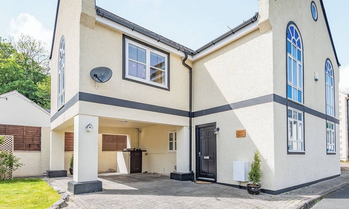 Llandudno Junction Cottage | 3 bedroom accommodation in Bryn Pydew