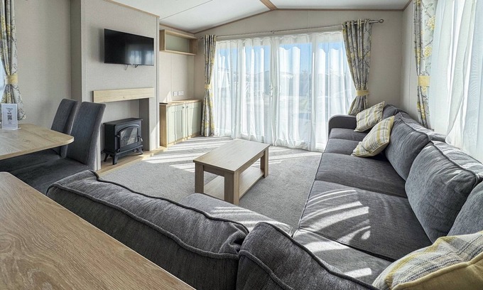 Layer Marney House | 3 bedroom accommodation in Colchester
