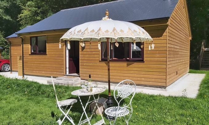 Torrington Cottage | 3 bedroom accommodation in Torrington