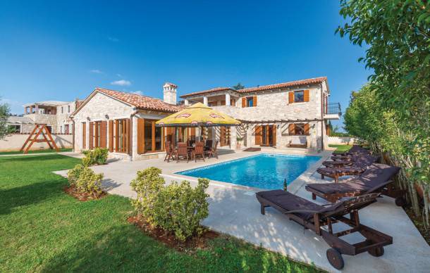 Divsici House | 3 bedroom accommodation in Divsici