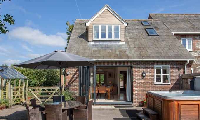 Dorchester Cottage | 3 bedroom accommodation in Piddletrenthide, near Dorchester