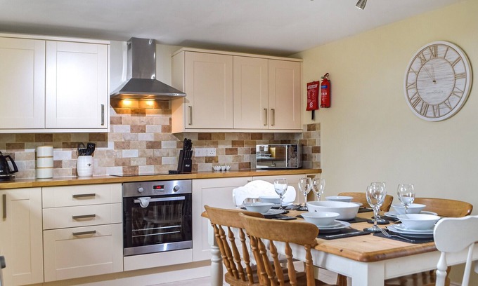 Tan-y-groes Cottage | 3 bedroom accommodation in Tanygroes
