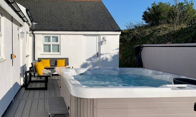 Bodffordd Cottage | 3 bedroom accommodation in Tynlon, near Holyhead
