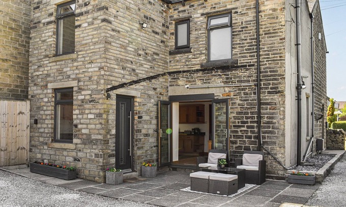 Hepworth Cottage | 3 bedroom accommodation in Scholes, near Holmfirth