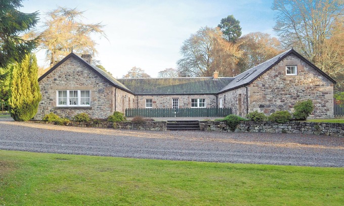 Scaniport Cottage | 3 bedroom accommodation in Scaniport, near Inverness