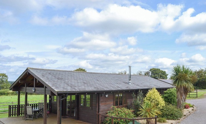 Witheridge Cottage | 3 bedroom accommodation in Nomansland, near Tiverton