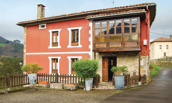 El Cueto House | 3 bedroom accommodation in El Cueto