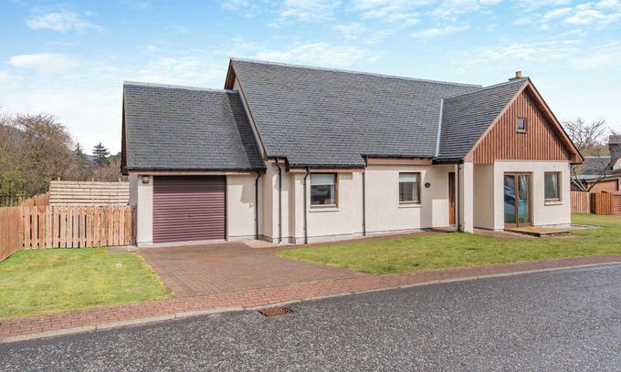 Coylumbridge Cottage | 3 bedroom accommodation in Aviemore
