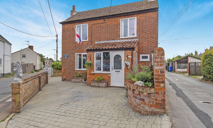 Beccles Cottage | 3 bedroom accommodation in Beccles