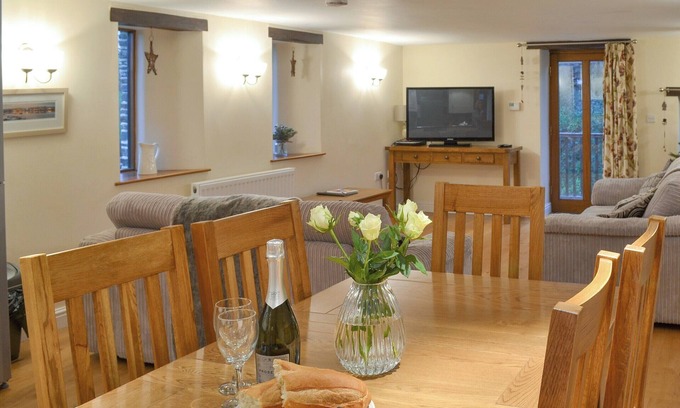 Eastleigh Cottage | 3 bedroom accommodation in Eastleigh, near Bideford