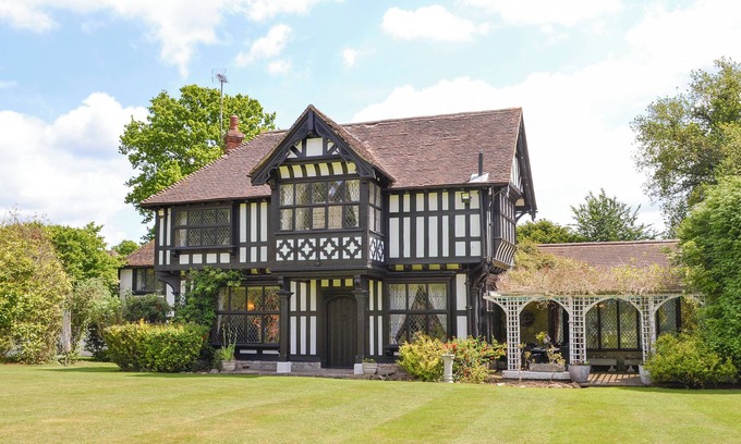 Ashford Cottage | 3 bedroom accommodation in Little Chart, near Ashford
