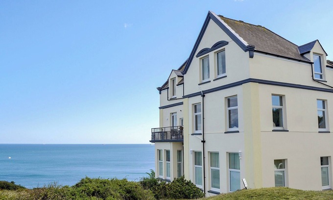 Coverack Cottage | 3 bedroom accommodation in Coverack, near Helston