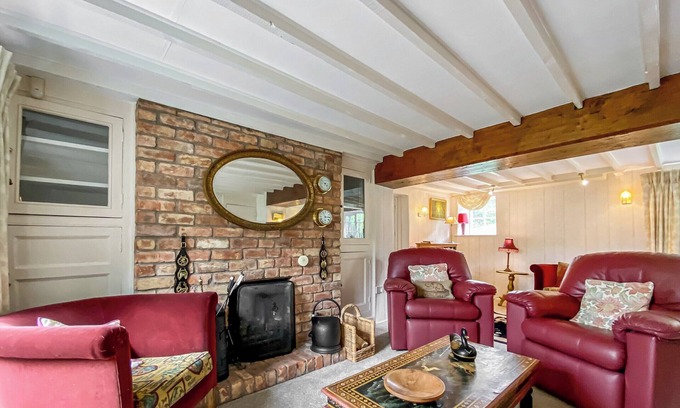 Nunney Cottage | 3 bedroom accommodation in Gare Hill, near Frome