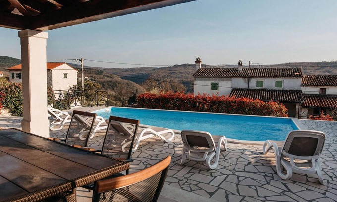 Brkac House | 3 bedroom accommodation in Motovun