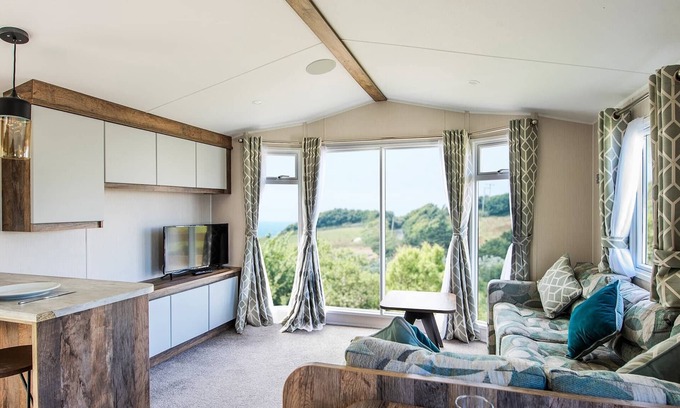 Looe House | 3 bedroom accommodation in Looe
