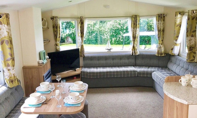 Kinmel Bay House | 3 bedroom accommodation in Kinmel Bay, Rhyl