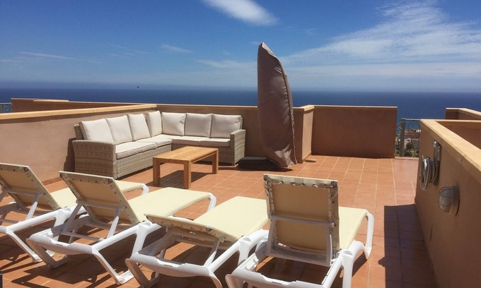 Mojacar Apartment | 3 bedroom apartment, wifi, U.K. television, parking and swimmingpool
