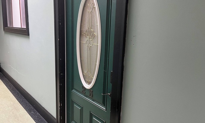 Lorain Apartment | 3-bedroom apartment in fabulous Lorain with AC