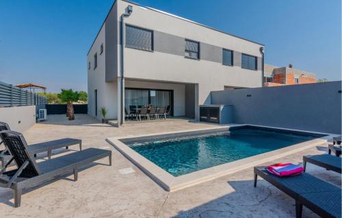 Vrsi House | 3 Bedroom Awesome Home In Vrsi