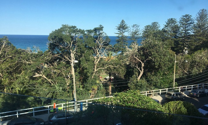 Bronte House | 3 bedroom Bronte beach house with garden, directly opposite Bronte Park & beach