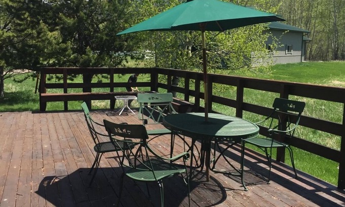 Bozeman Cabin | 3-bedroom cabin in beautiful Bridger Canyon
