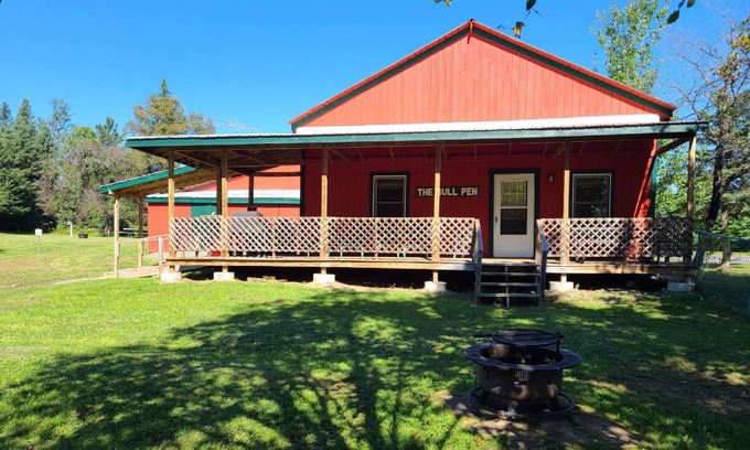 Franklin County Cabin | 3-bedroom camp in Eustis, direct ATV Trail Access!