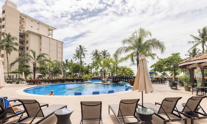 Barrio Los Faroles Apartment | 3 Bedroom Condo in Croc's Casino Resort