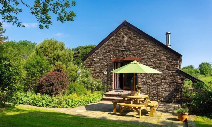 Berrynarbor Cottage | 3-bedroom converted watermill with onsite leisure facilities and 10-minutes from Woolacombe